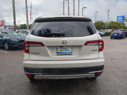 2019 Honda Pilot Touring 8-Passenger
