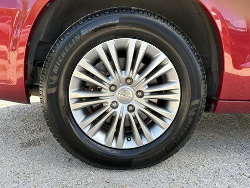 2015 Chrysler Town & Country Touring-L