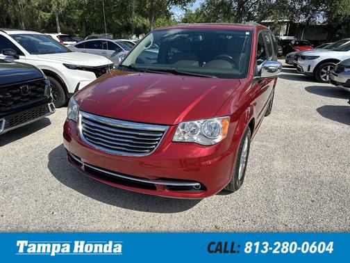 2015 Chrysler Town & Country Touring-L