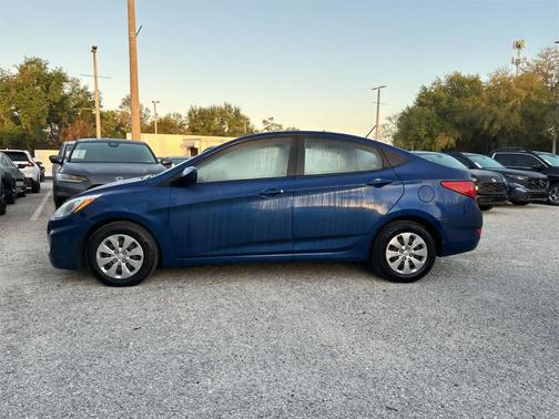 2017 Hyundai Accent SE