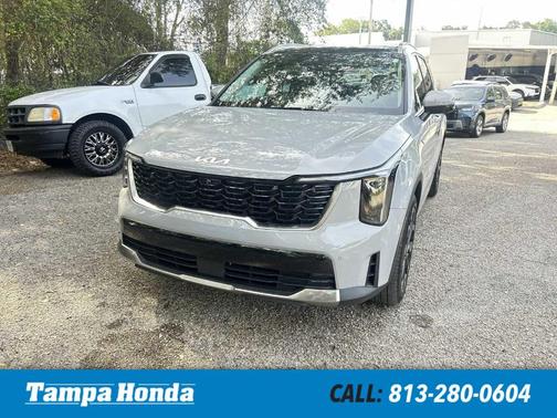 Wolf Gray 2025 Kia Sorento SX