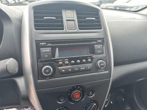 2016 Nissan Versa 1.6 SV