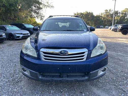 2011 Subaru Outback 2.5i Premium