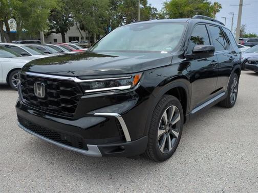 2025 Honda Pilot Touring