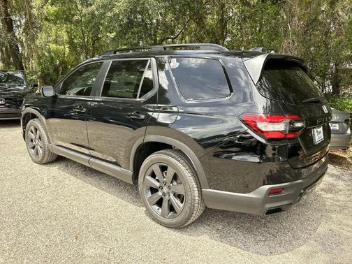 Crystal Black Pearl 2026 Honda Pilot Sport