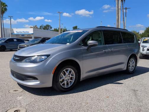 2021 Chrysler Voyager LXI