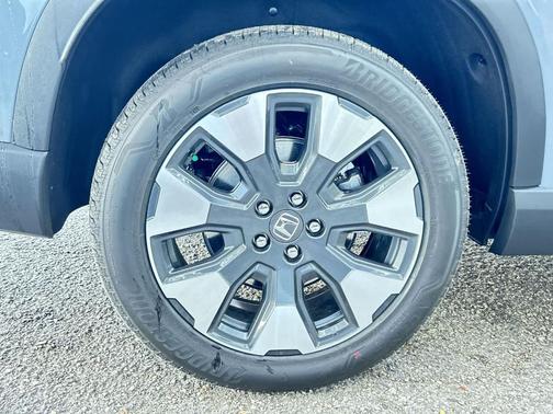 Sonic Gray Pearl 2026 Honda Pilot Elite