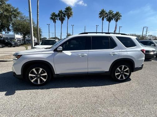 2023 Honda Pilot Touring