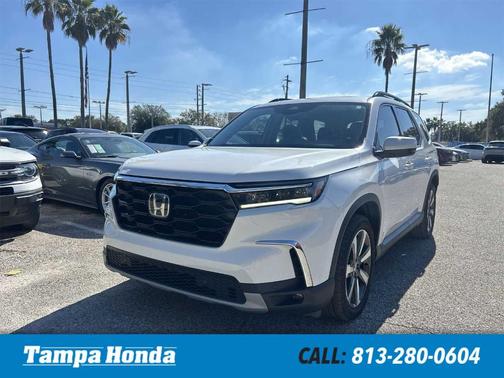 2023 Honda Pilot Touring