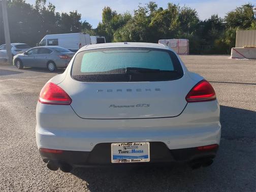 2016 Porsche Panamera GTS