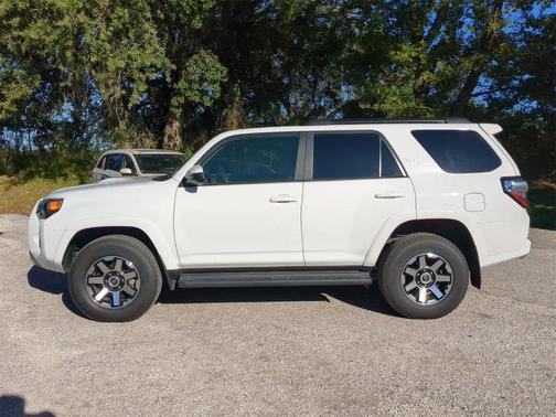 2024 Toyota 4Runner TRD Off Road