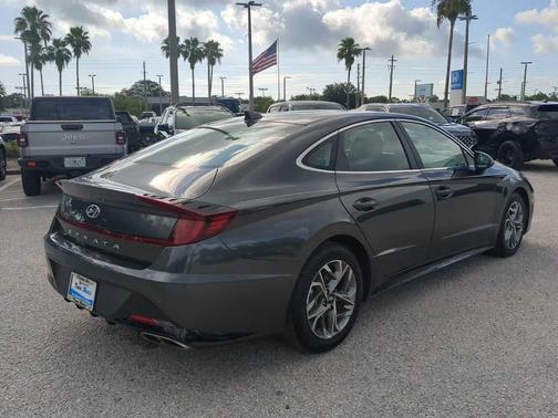 2022 Hyundai SONATA SEL