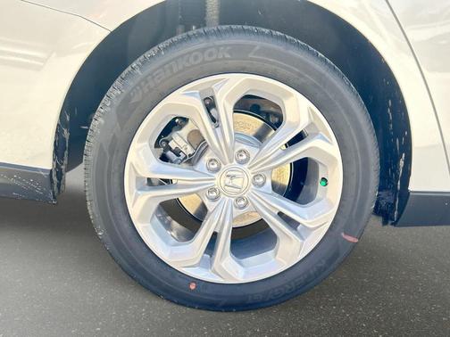 Platinum White Pearl 2026 Honda Accord LX