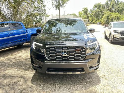 Crystal Black Pearl 2026 Honda Ridgeline TrailSport