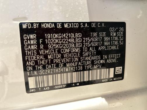 Platinum White Pearl 2026 Honda HR-V LX