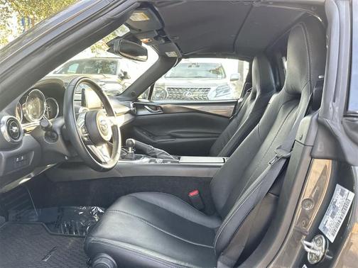2022 Mazda MX-5 Miata RF Grand Touring