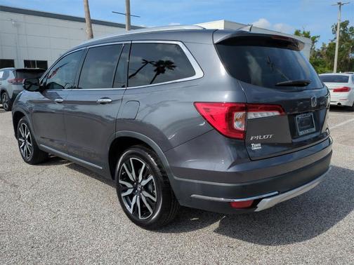 2022 Honda Pilot Touring 7-Passenger