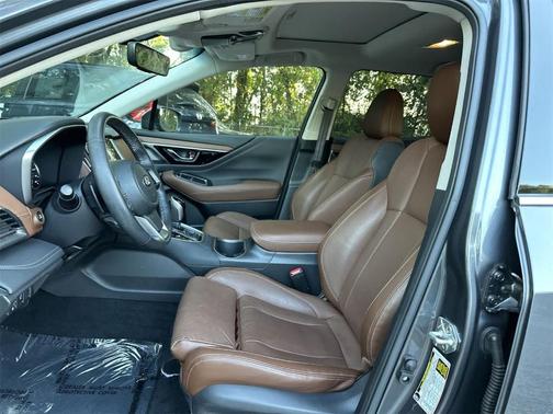 2022 Subaru Outback Touring XT