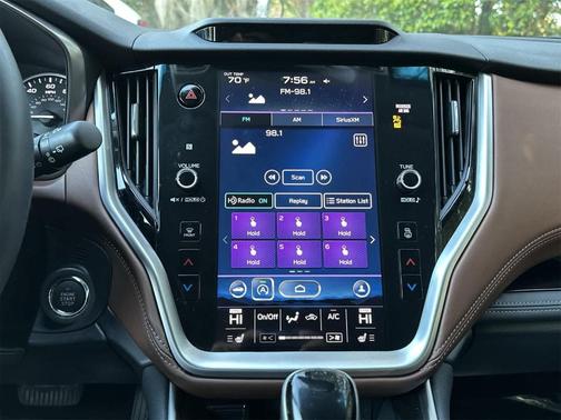 2022 Subaru Outback Touring XT