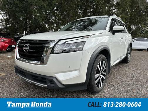 2024 Nissan Pathfinder Platinum
