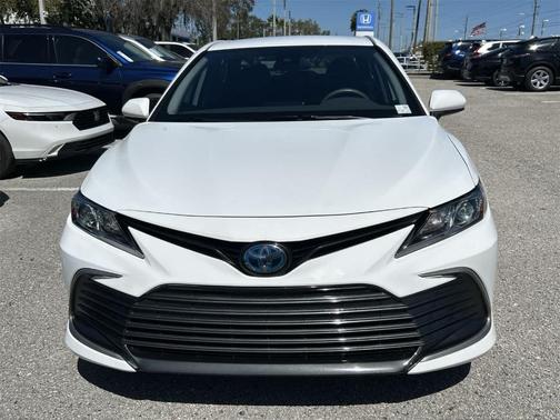 2023 Toyota Camry Hybrid LE