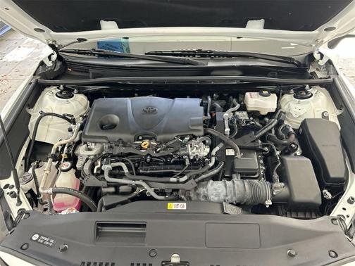 2023 Toyota Camry Hybrid LE