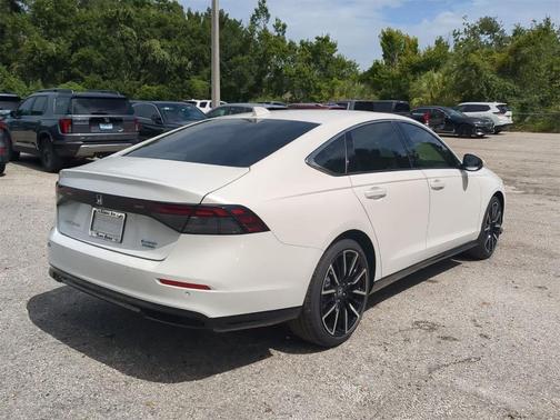 2025 Honda Accord Hybrid Touring
