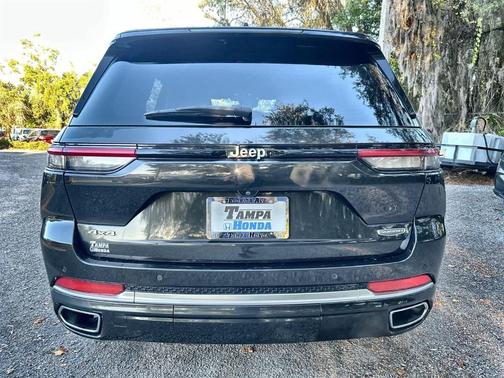 2023 Jeep Grand Cherokee Summit