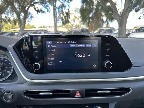 2022 Hyundai SONATA SEL