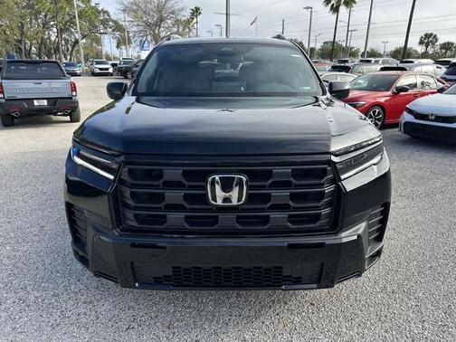 Crystal Black Pearl 2026 Honda Pilot Sport