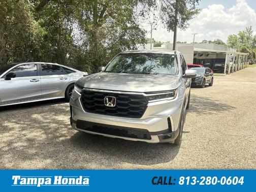 Lunar Silver Metallic 2025 Honda Pilot EX-L