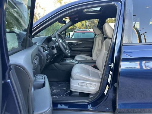 Obsidian Blue Pearl 2022 Honda Passport EX-L