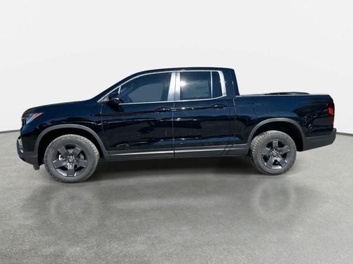 Crystal Black Pearl 2026 Honda Ridgeline TrailSport
