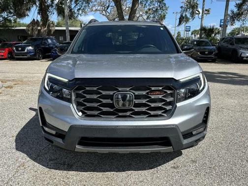 Lunar Silver Metallic 2024 Honda Passport TrailSport