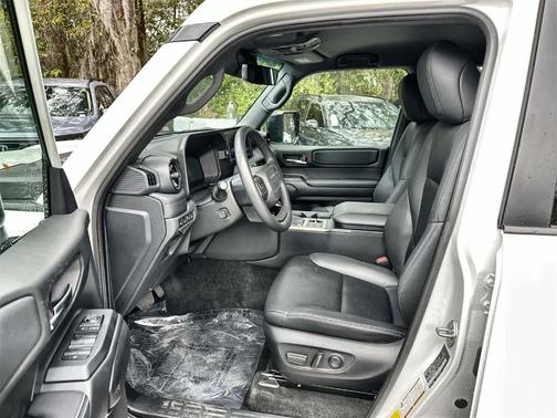 2024 Toyota Land Cruiser 