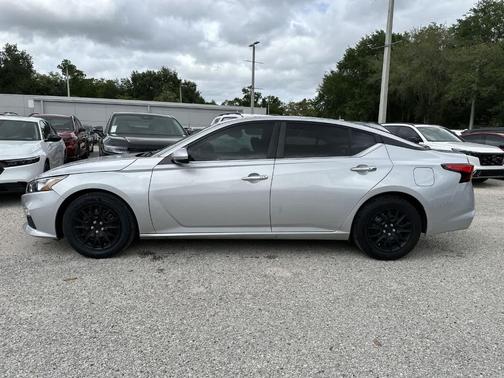 Brilliant Silver Metallic 2020 Nissan Altima 2.5 S