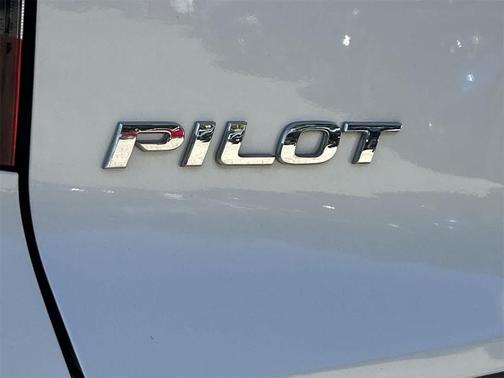 2020 Honda Pilot Touring 8-Passenger