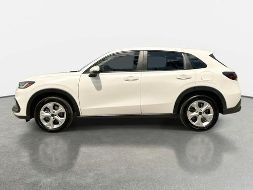 Platinum White Pearl 2025 Honda HR-V LX