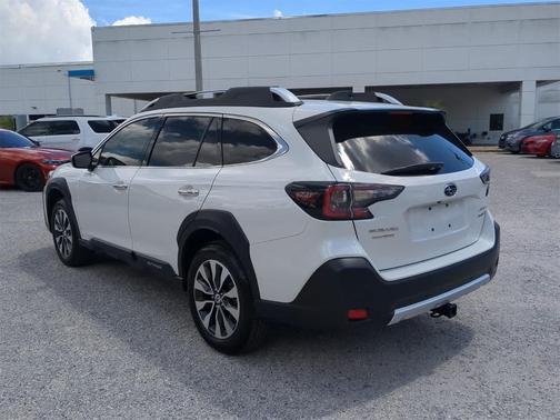 2025 Subaru Outback Touring XT