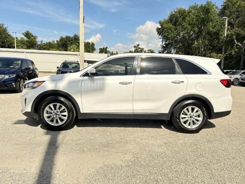 Snow White Pearl 2020 Kia Sorento LX