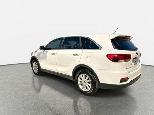 Snow White Pearl 2020 Kia Sorento LX