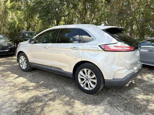 Ingot Silver Metallic 2019 Ford Edge Titanium