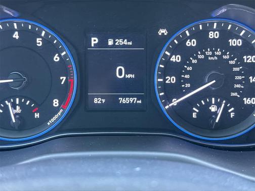 2021 Hyundai KONA SEL