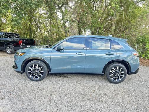 Pearl 2027 Honda HR-V EX-L