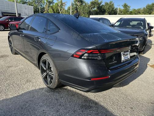 Meteorite Gray Metallic 2026 Honda Accord SE