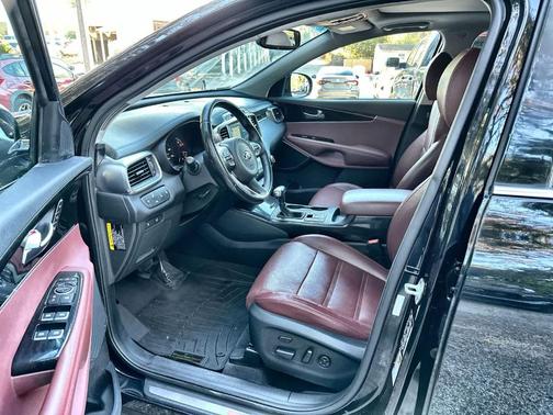Ebony Black 2018 Kia Sorento SX