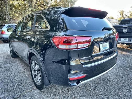 Ebony Black 2018 Kia Sorento SX