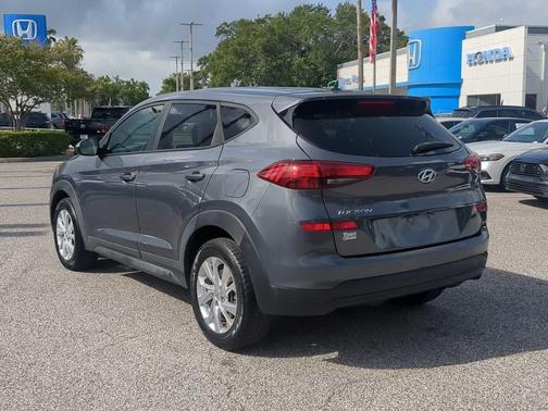 2019 Hyundai TUCSON SE
