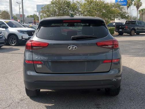 2019 Hyundai TUCSON SE