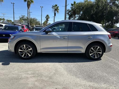 2024 Audi Q5 45 S line quattro Premium